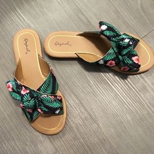 🌴Tropical Palm Tree Bow Sandals/Mules🌴